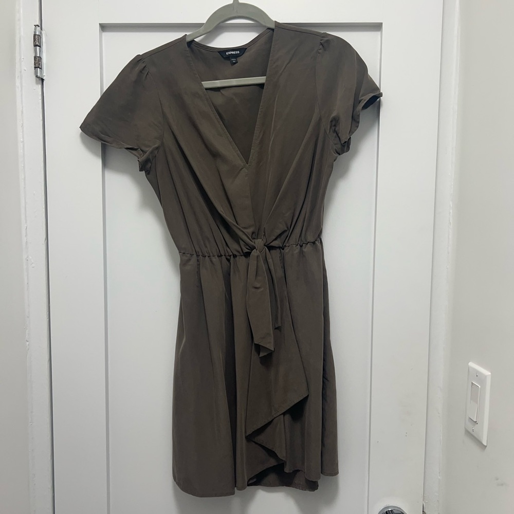 Express Army Green Dress - Picture 1 of 4
